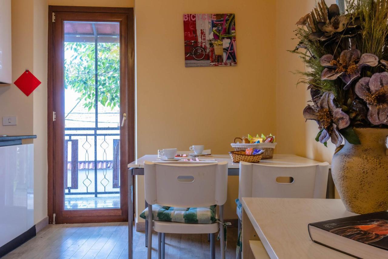 Casa Vacanza Spirito Libero Pianello  Δωμάτιο φωτογραφία